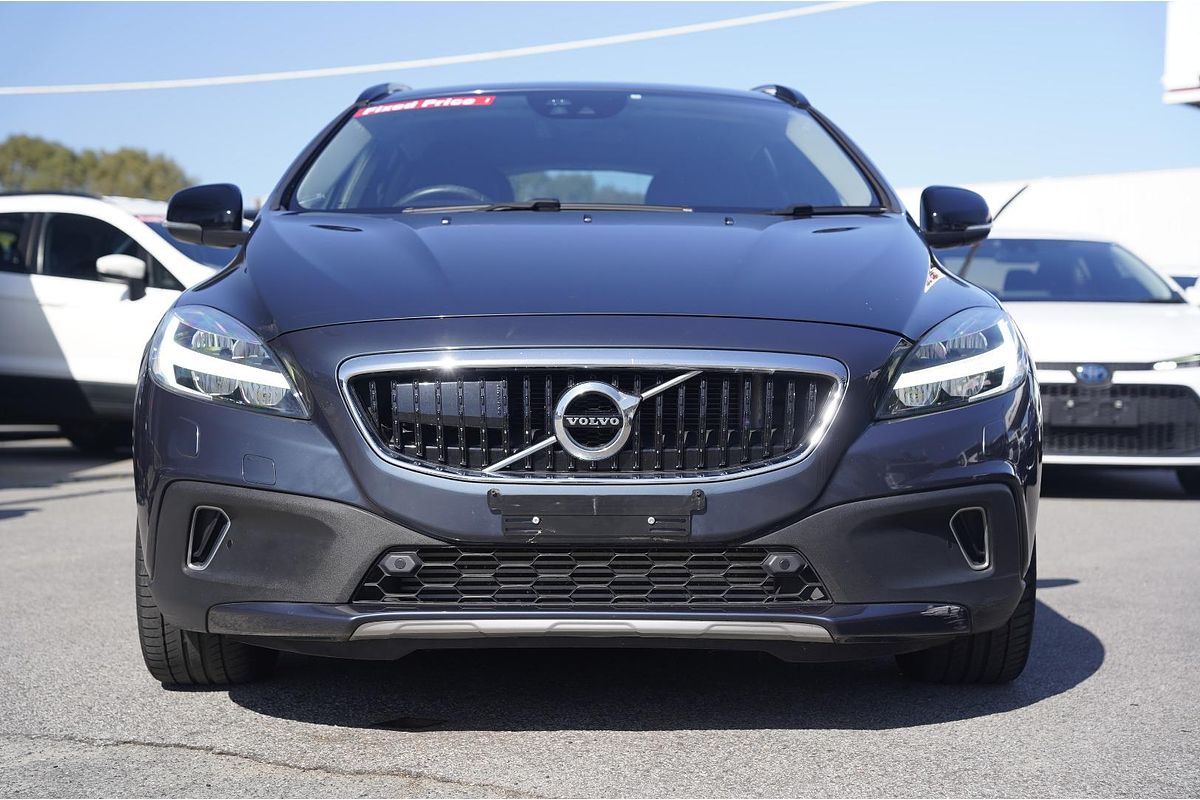 2018 Volvo V40 Cross Country T4