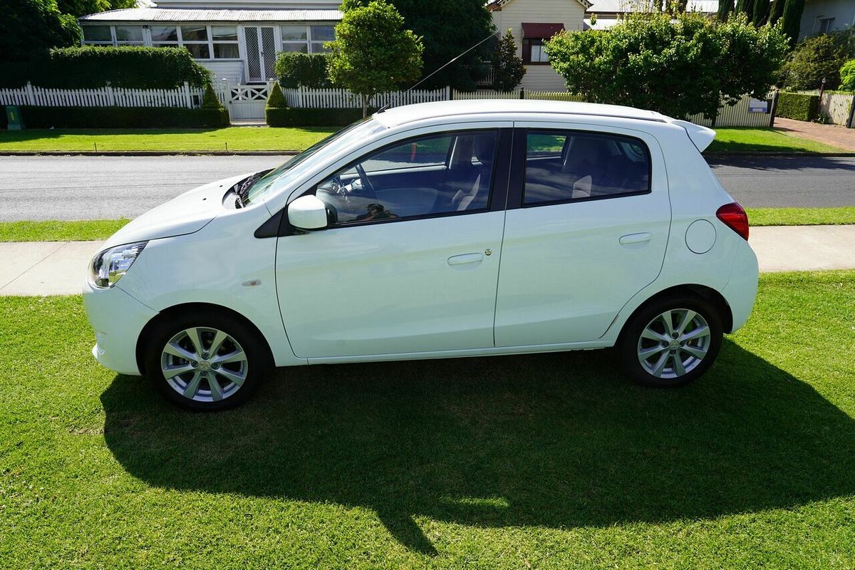 2013 Mitsubishi Mirage ES LA