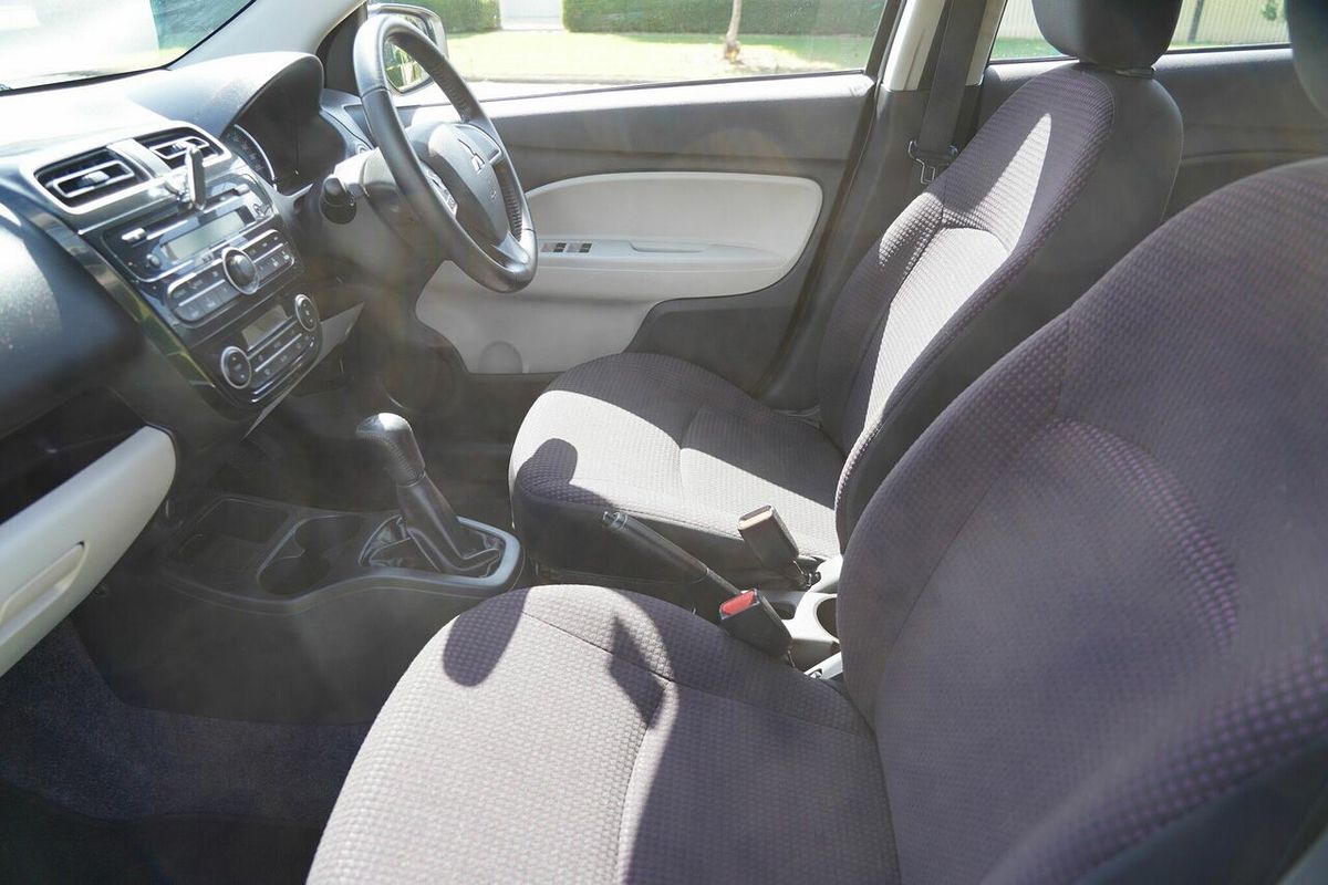 2013 Mitsubishi Mirage ES LA