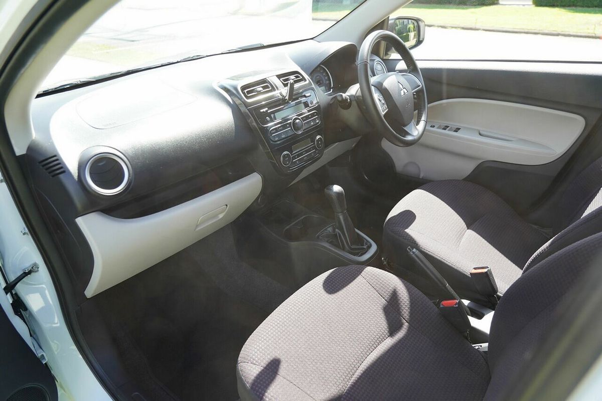 2013 Mitsubishi Mirage ES LA