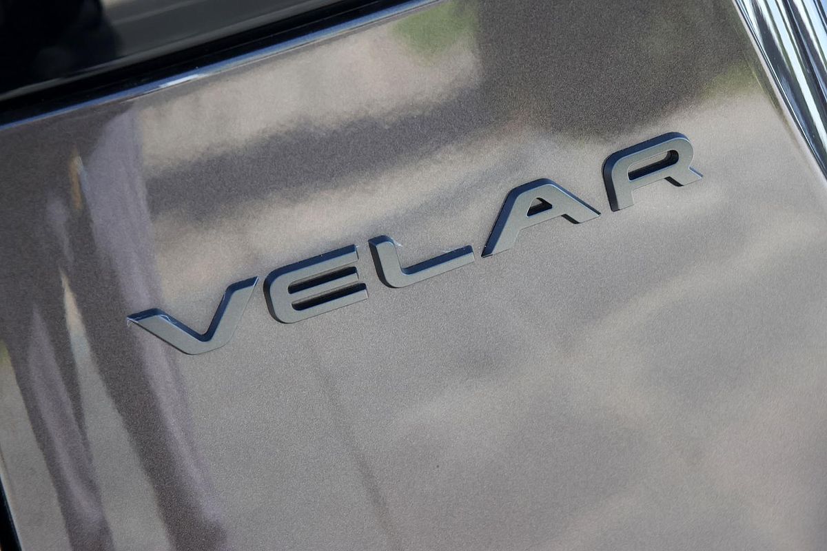 2023 Land Rover Range Rover Velar P250 Dynamic SE L560