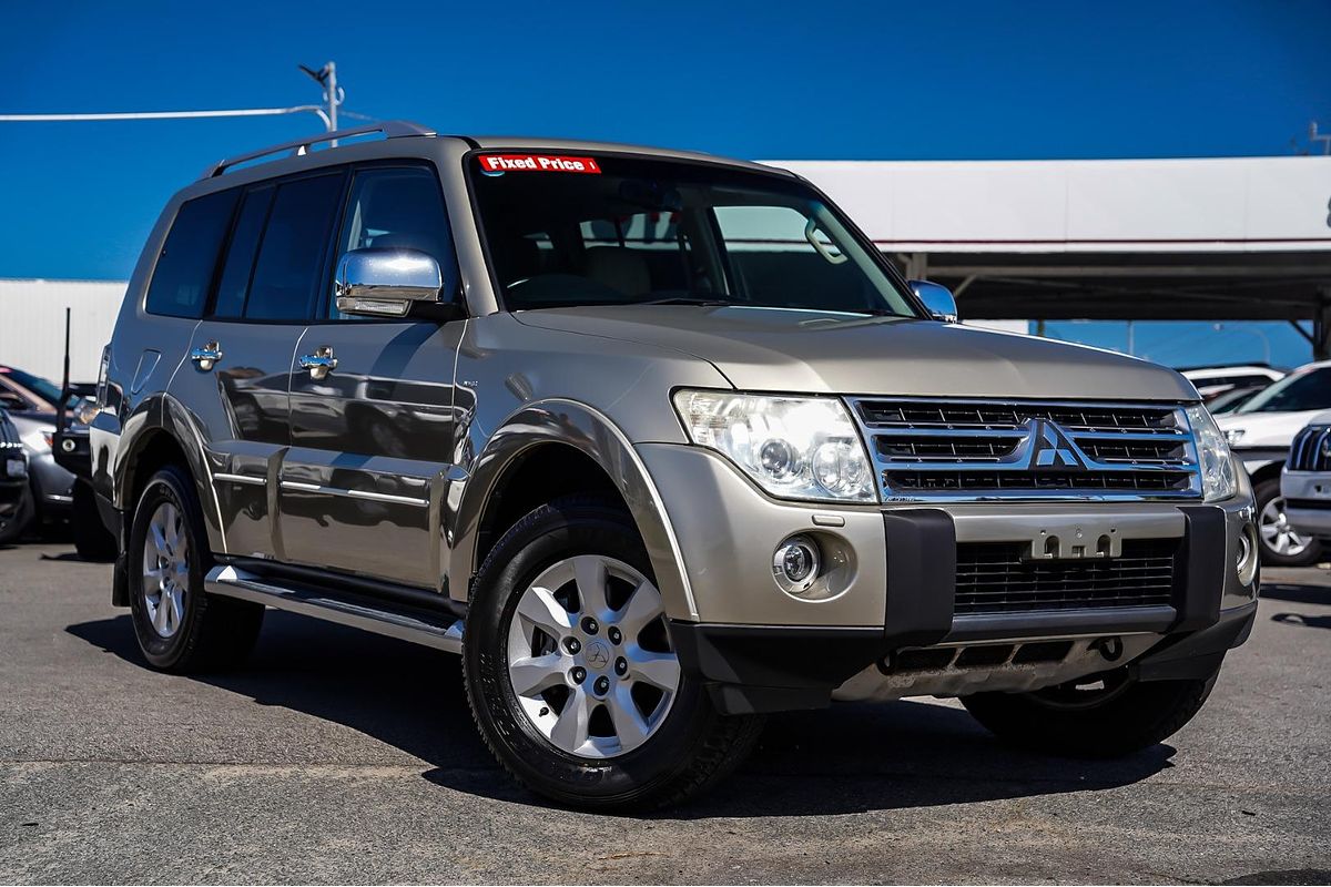 2009 Mitsubishi Pajero Exceed NT