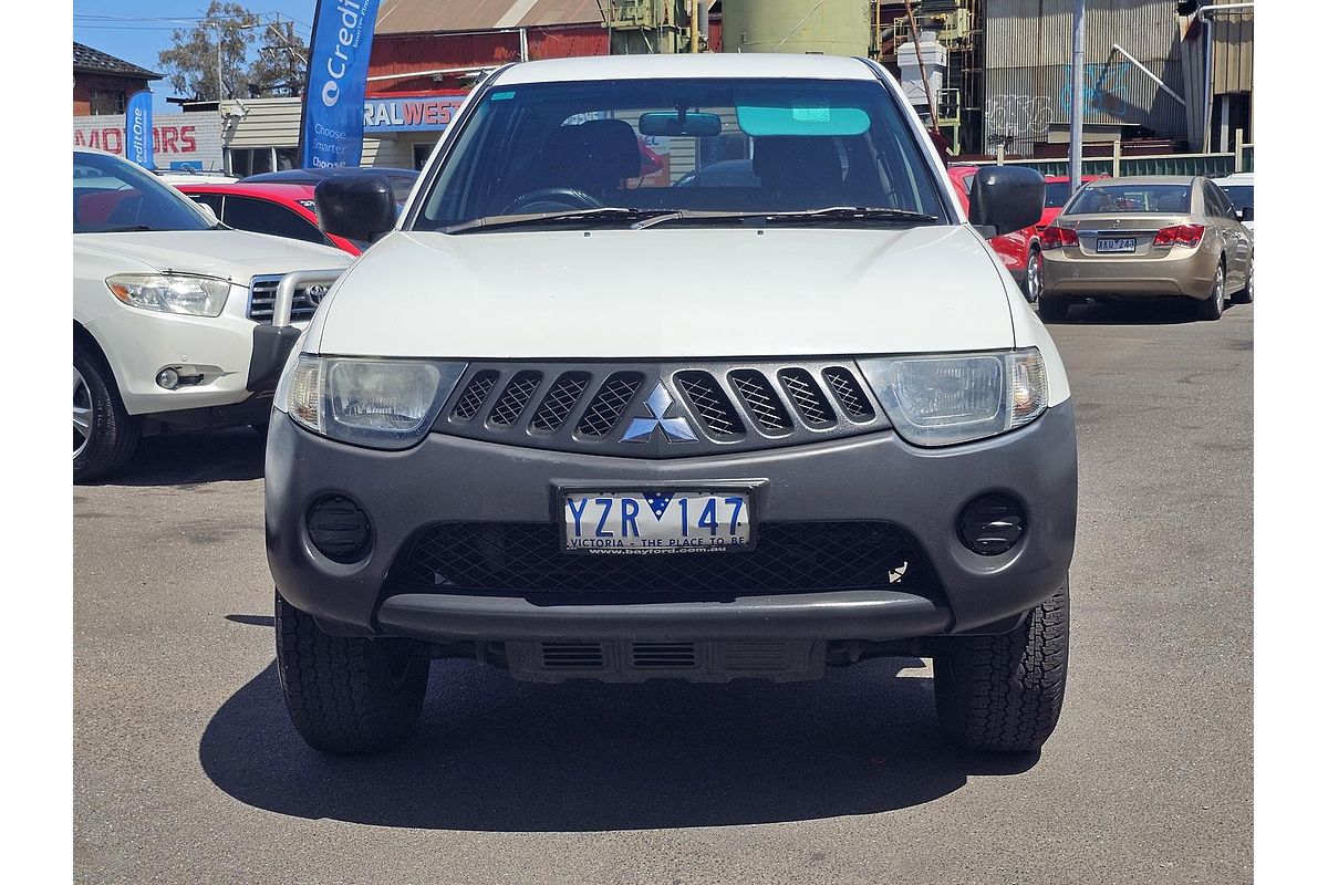 2009 Mitsubishi Triton GLX ML Rear Wheel Drive