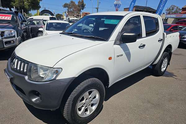 2009 Mitsubishi Triton GLX ML Rear Wheel Drive