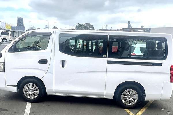 2015 Nissan Caravan Wagon