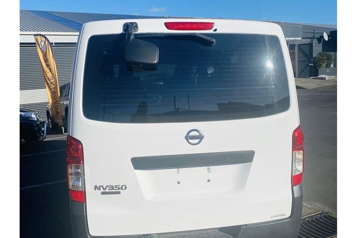 2017 Nissan CARAVAN Van