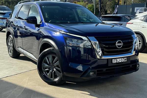 2022 Nissan Pathfinder ST-L R53