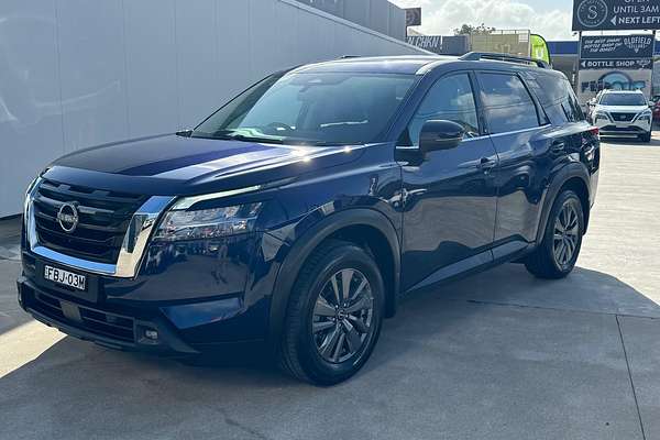 2022 Nissan Pathfinder ST-L R53