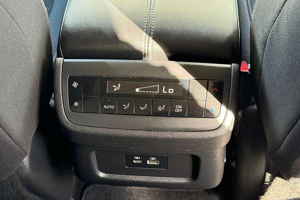 2022 Nissan Pathfinder ST-L R53