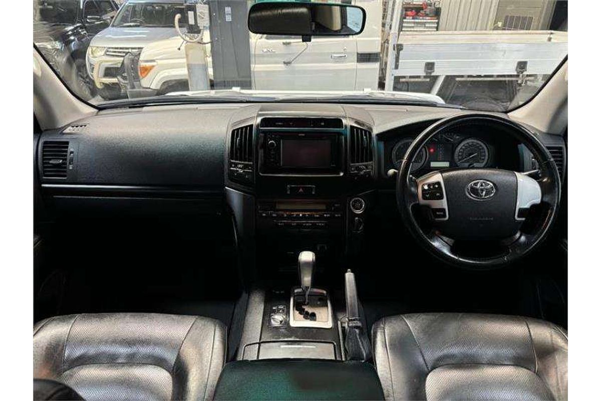 2014 Toyota Landcruiser Altitude VDJ200R