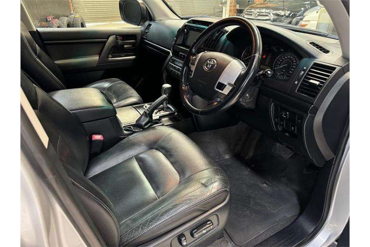 2014 Toyota Landcruiser Altitude VDJ200R