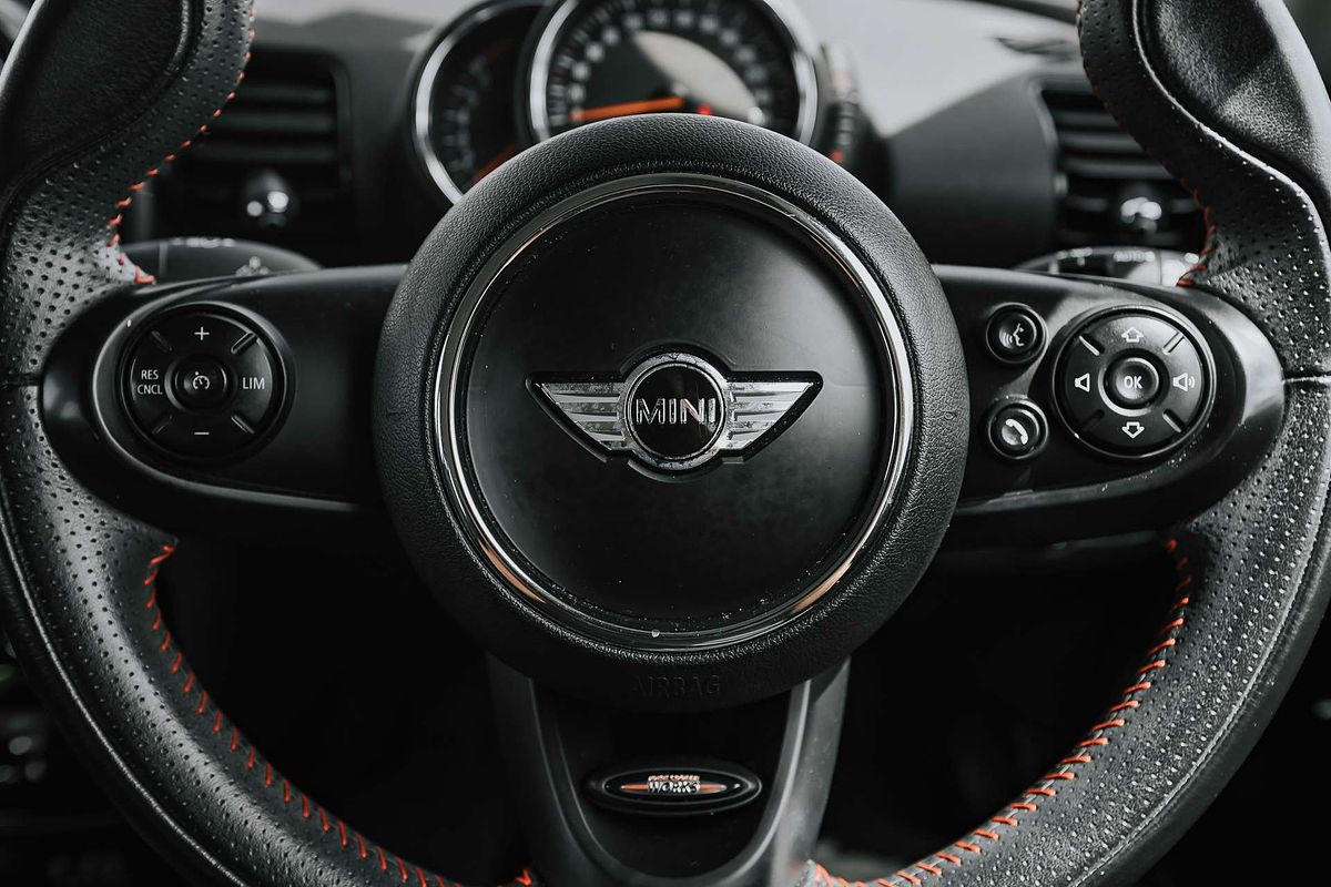 2016 MINI Clubman Cooper S F54