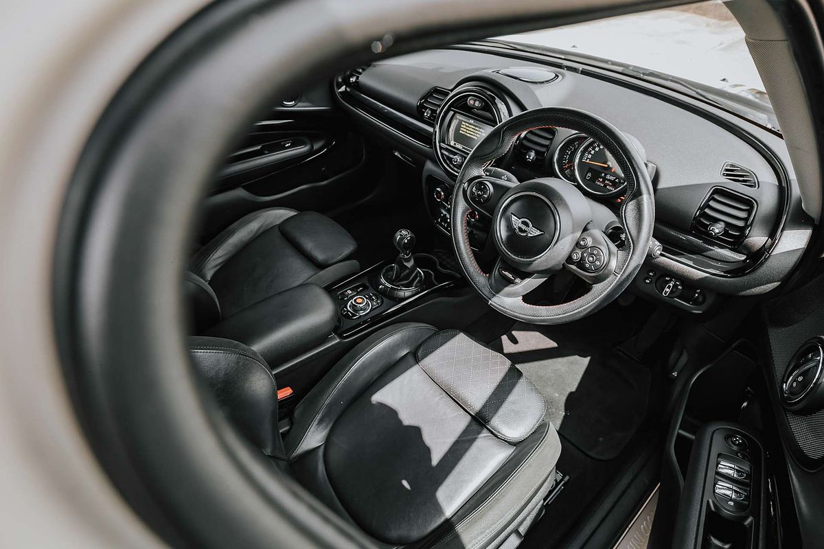 2016 MINI Clubman Cooper S F54
