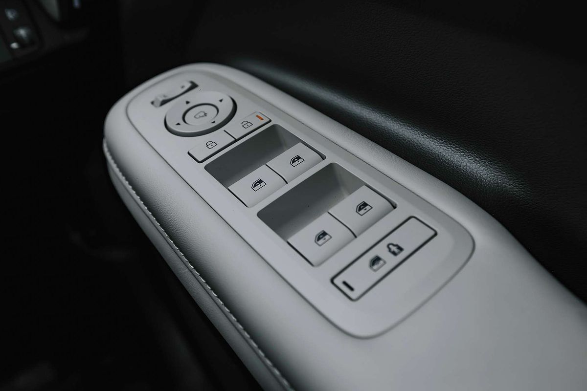 2024 Hyundai Santa Fe Hybrid Elite MX5.V1