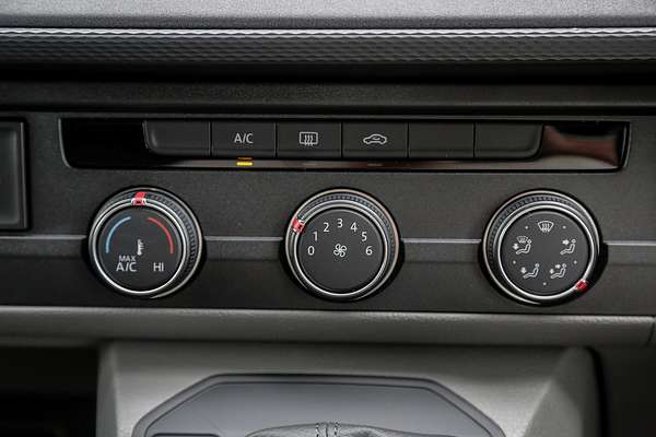2024 Volkswagen Transporter TDI450 T6.1 LWB