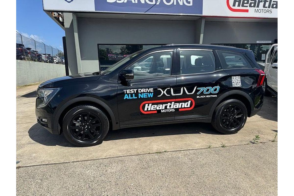 2024 Mahindra XUV700 AX7L Black Edition