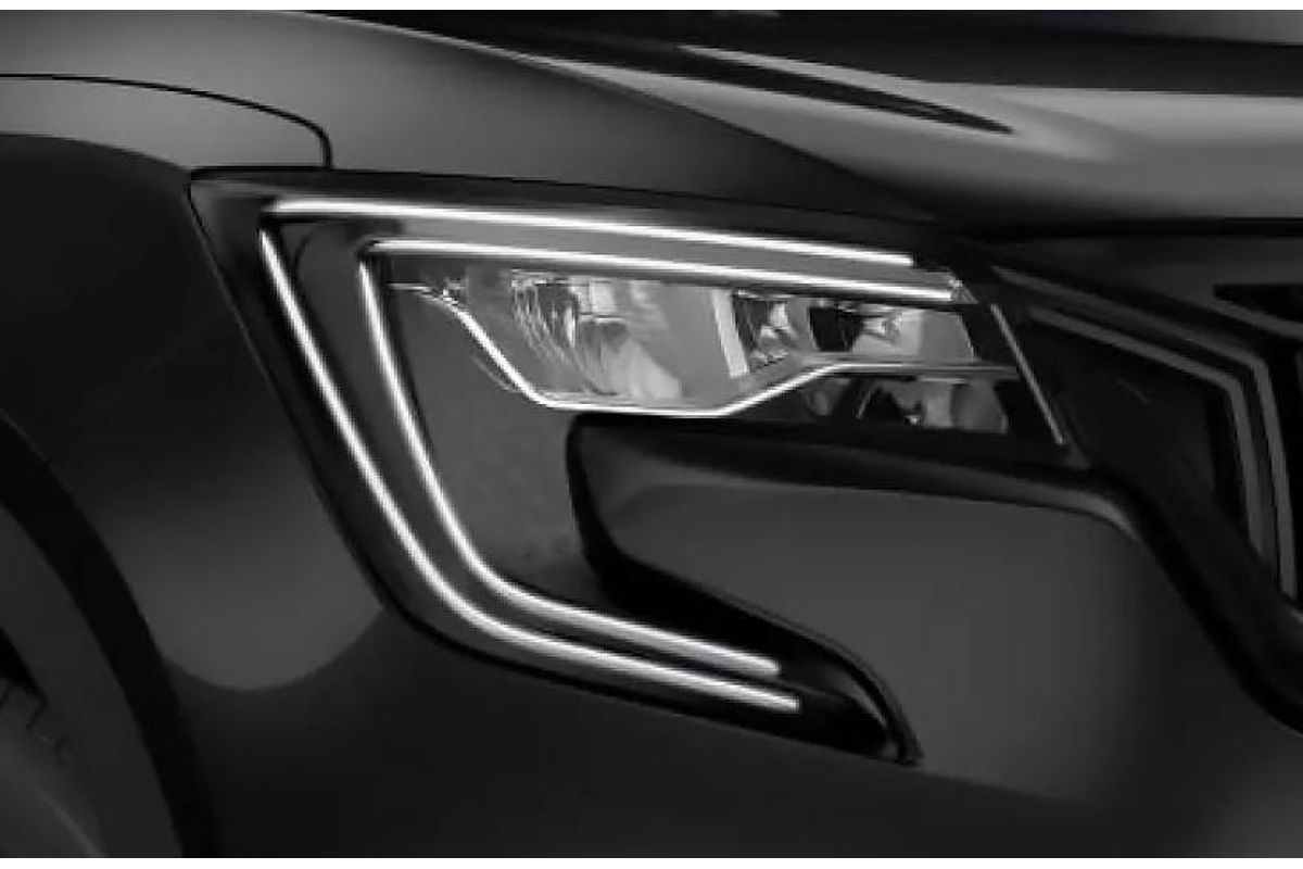 2024 Mahindra XUV700 AX7L Black Edition