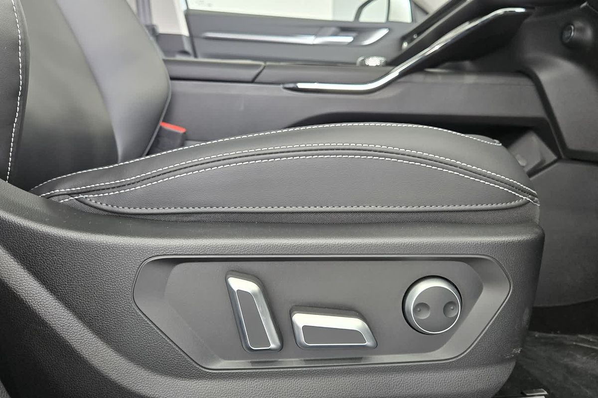 2024 GWM Haval H6 Lux Hybrid B01