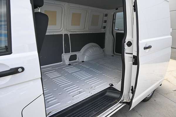 2024 Volkswagen Transporter TDI450 T6.1 LWB