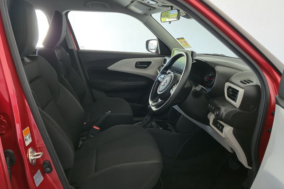 2024 Suzuki Swift Hybrid UZ