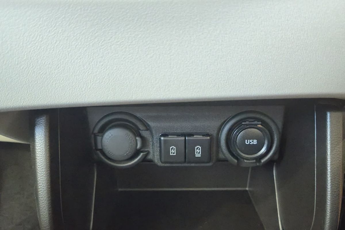 2024 Suzuki Swift Hybrid UZ