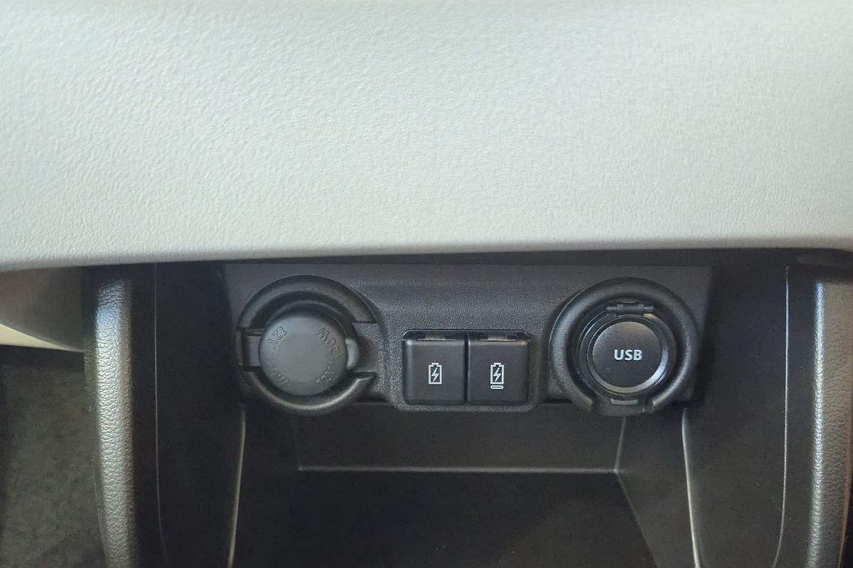 2024 Suzuki Swift Hybrid UZ