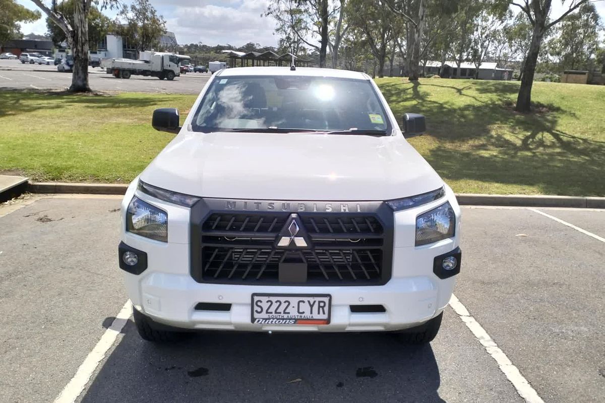 2024 Mitsubishi Triton GLX+ MV 4X4