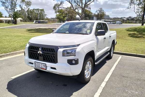 2024 Mitsubishi Triton GLX+ MV 4X4