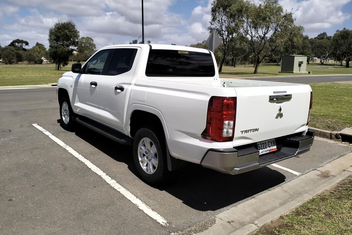 2024 Mitsubishi Triton GLX+ MV 4X4