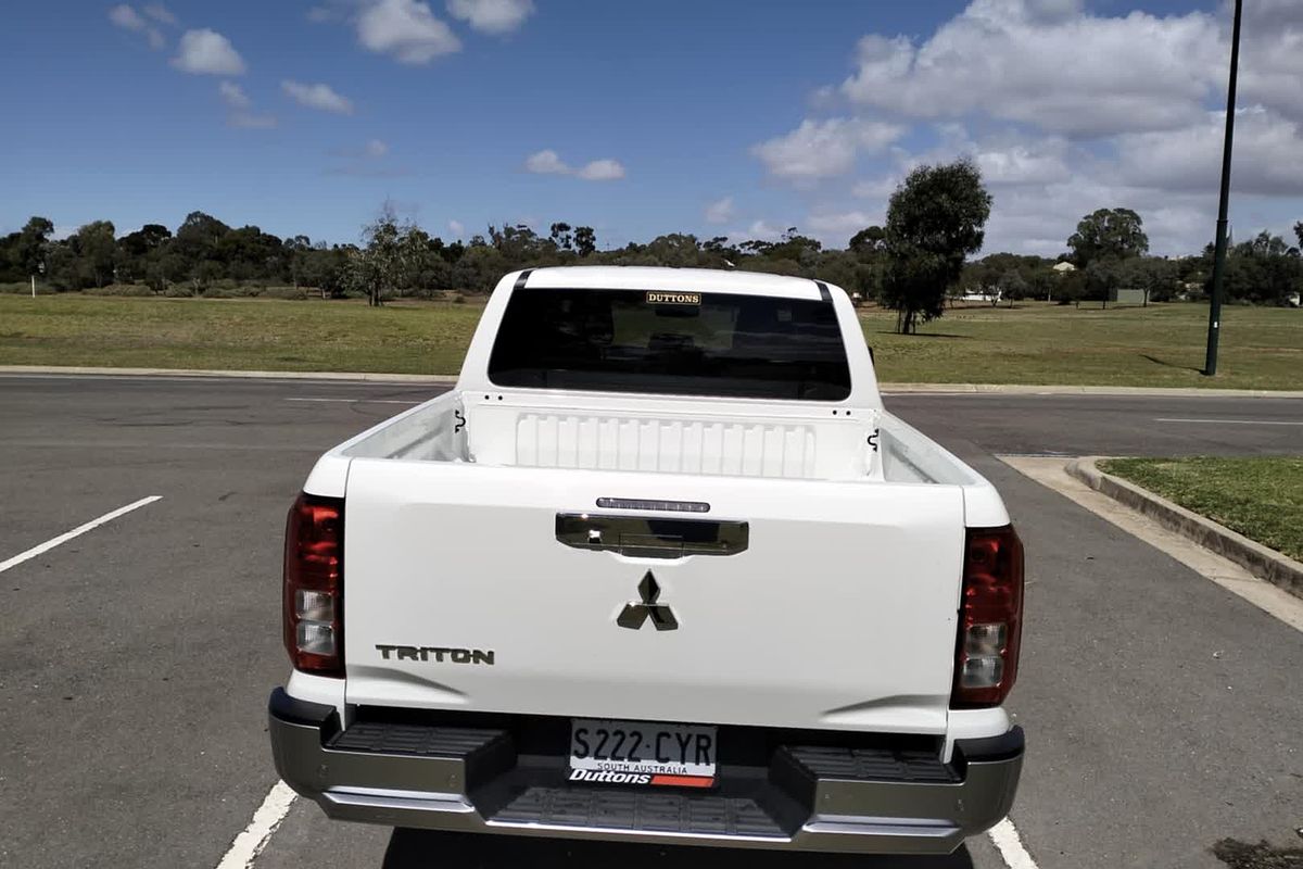 2024 Mitsubishi Triton GLX+ MV 4X4