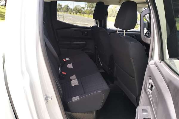 2024 Mitsubishi Triton GLX+ MV 4X4