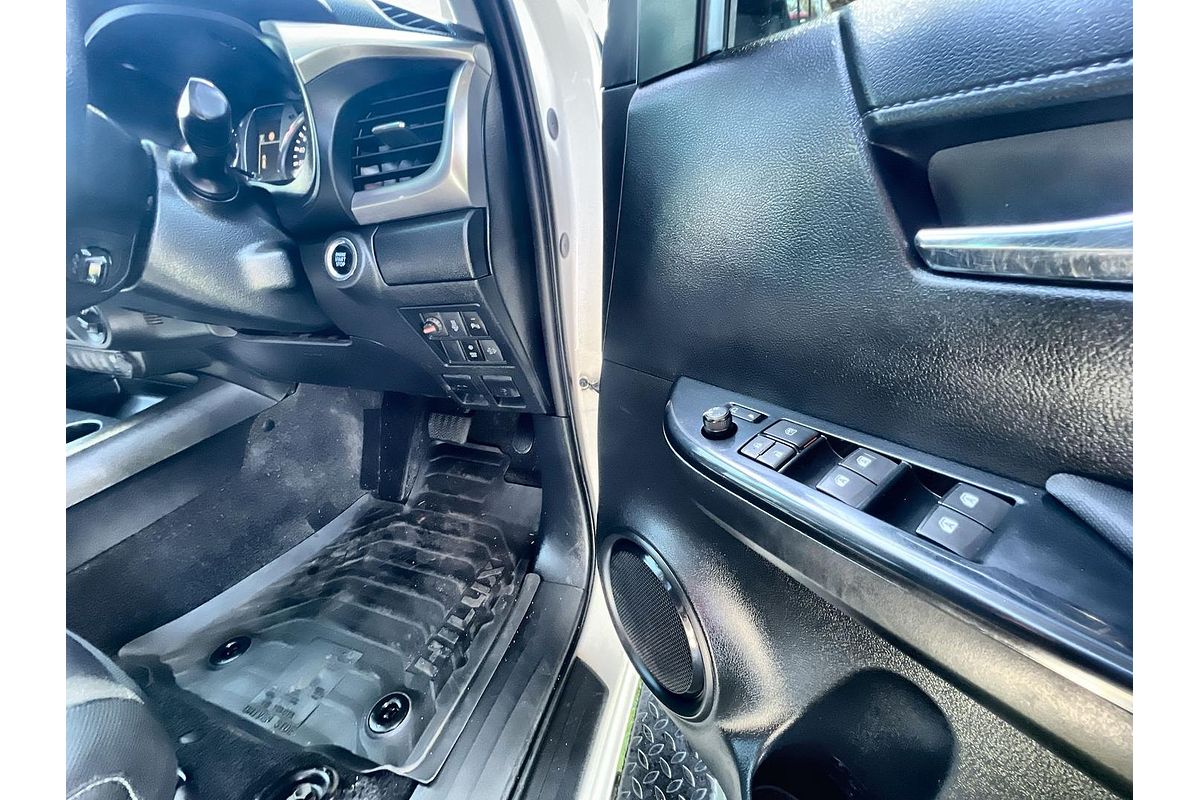 2021 Toyota Hilux SR5 GUN126R 4X4