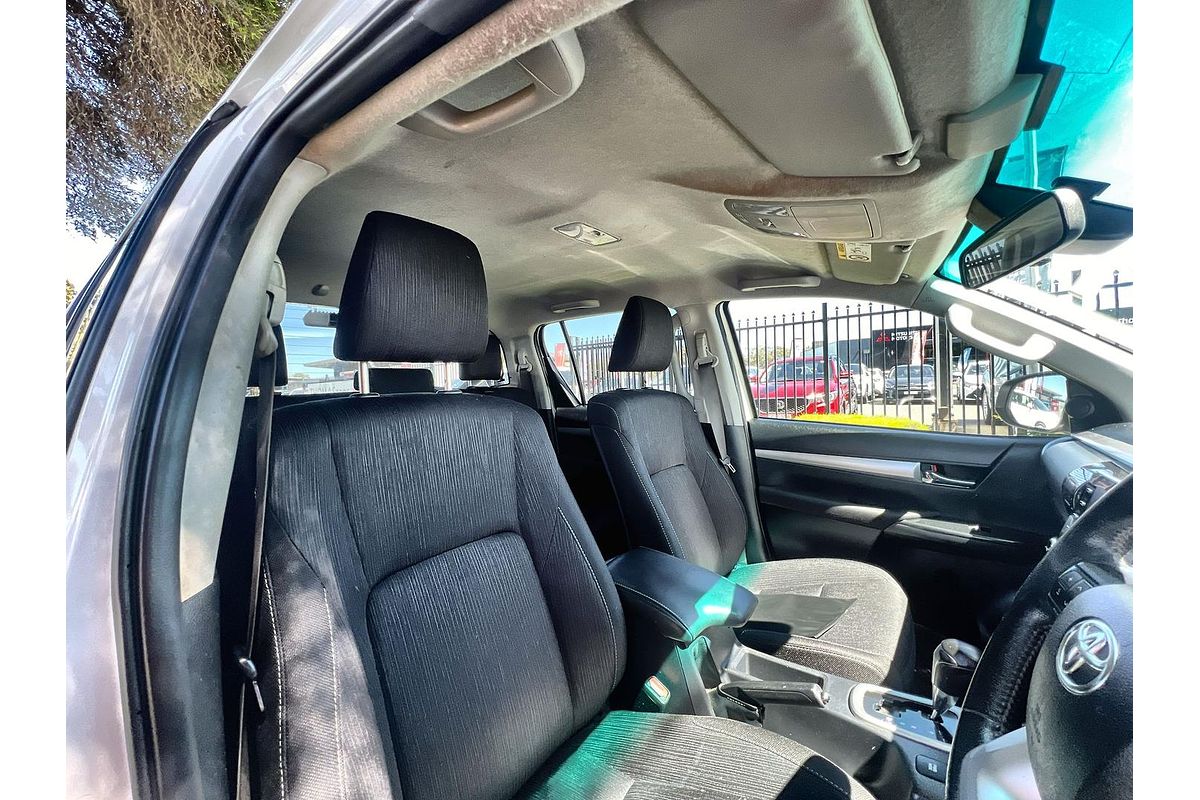 2021 Toyota Hilux SR5 GUN126R 4X4