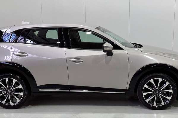 2022 Mazda CX-3 sTouring DK