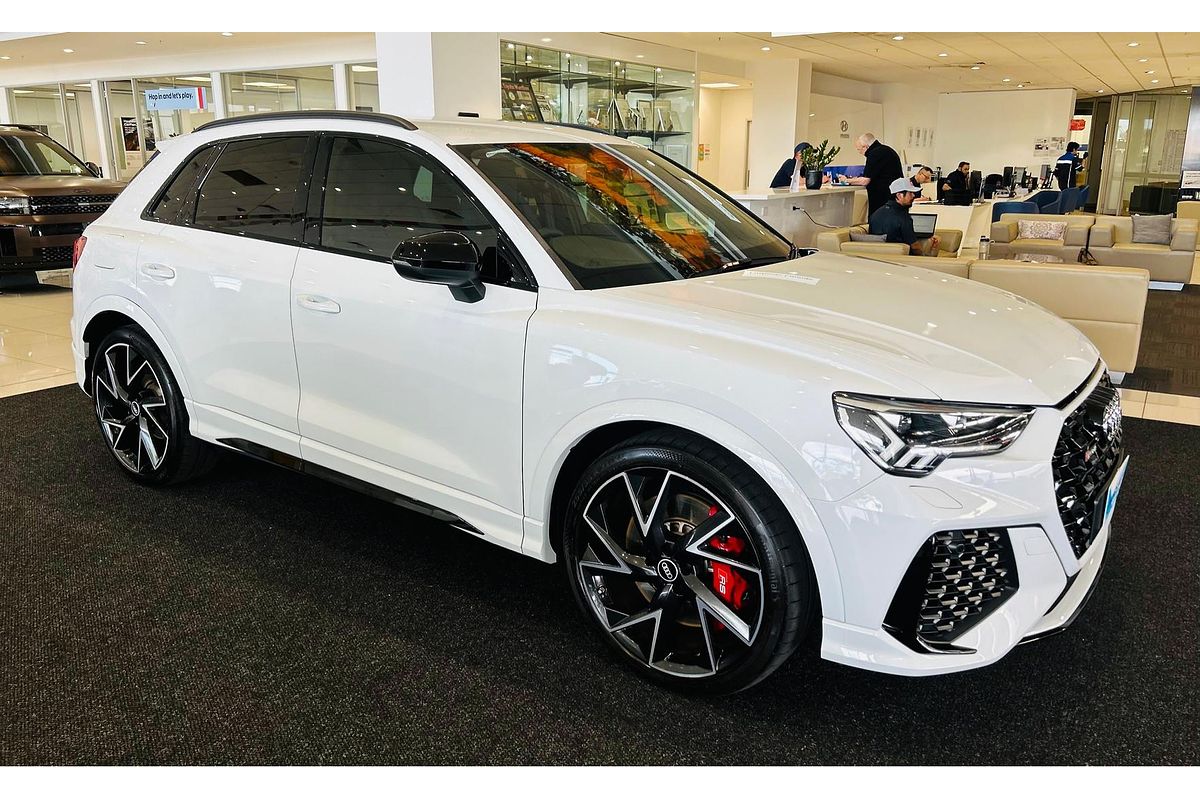 2021 Audi RS Q3 F3