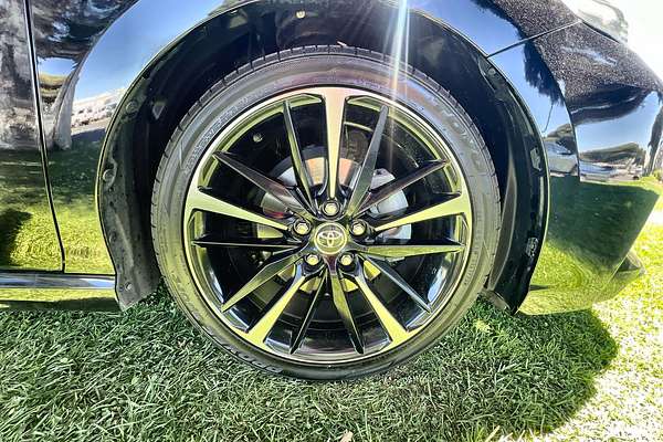 2018 Toyota Camry SX GSV70R