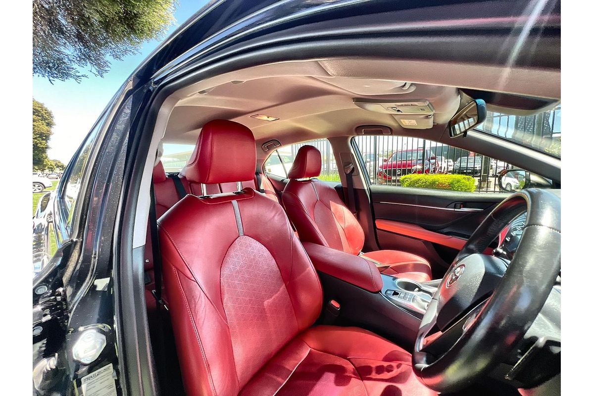 2018 Toyota Camry SX GSV70R