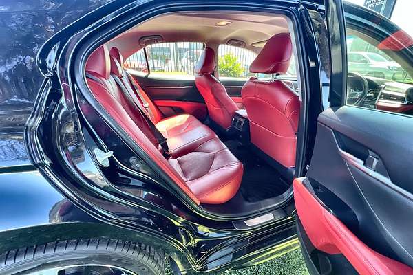 2018 Toyota Camry SX GSV70R