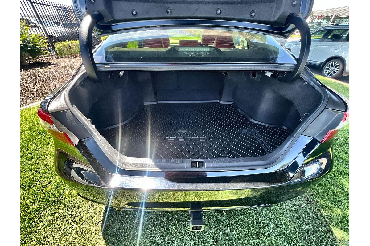 2018 Toyota Camry SX GSV70R
