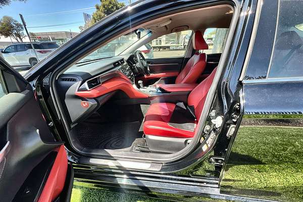 2018 Toyota Camry SX GSV70R