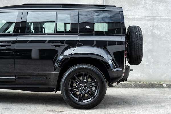 2024 Land Rover Defender 110 P400 X-Dynamic SE L663