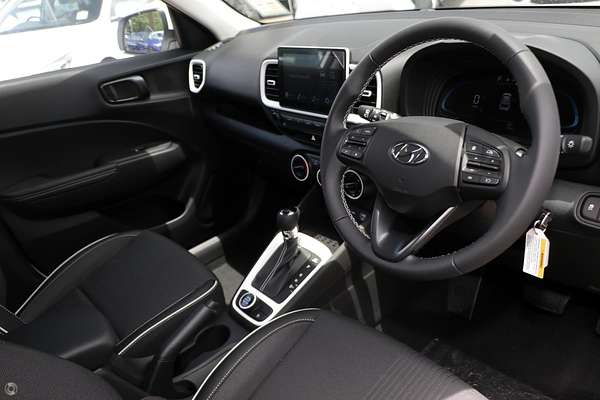 2024 Hyundai Venue Active QX.V5