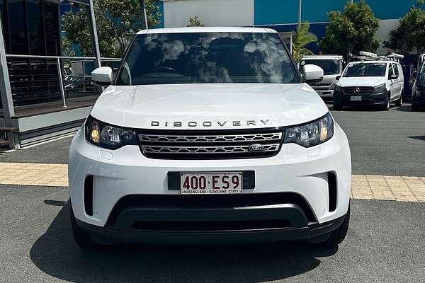 2017 Land Rover Discovery TD4 S Series 5