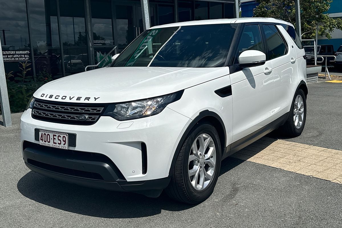 2017 Land Rover Discovery TD4 S Series 5