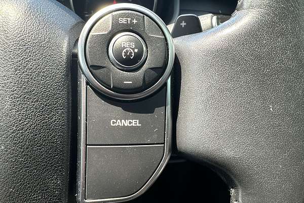 2017 Land Rover Discovery TD4 S Series 5