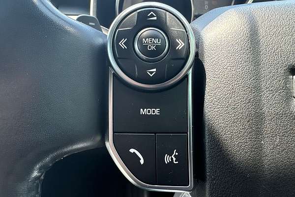 2017 Land Rover Discovery TD4 S Series 5