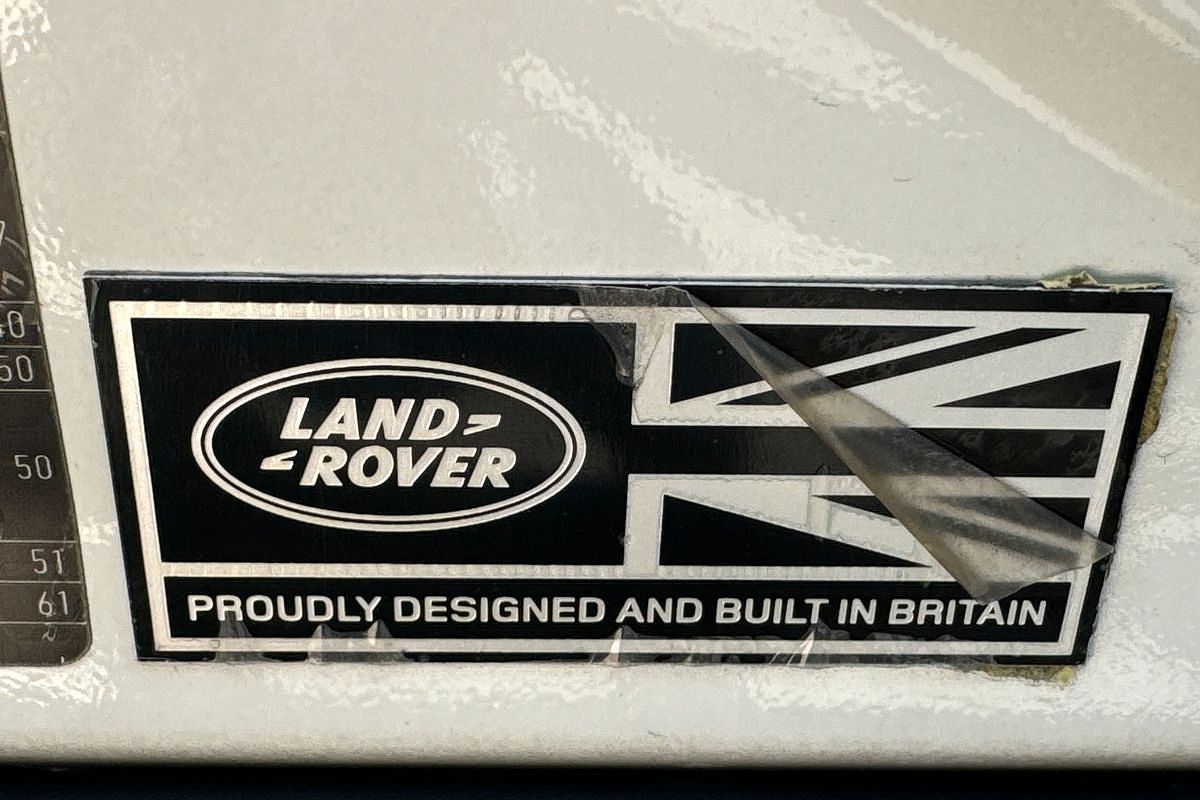 2017 Land Rover Discovery TD4 S Series 5
