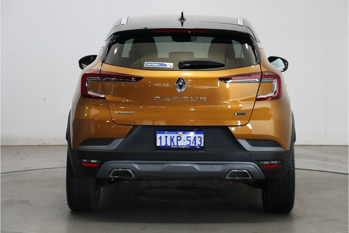 2022 Renault Captur R.S. Line XJB