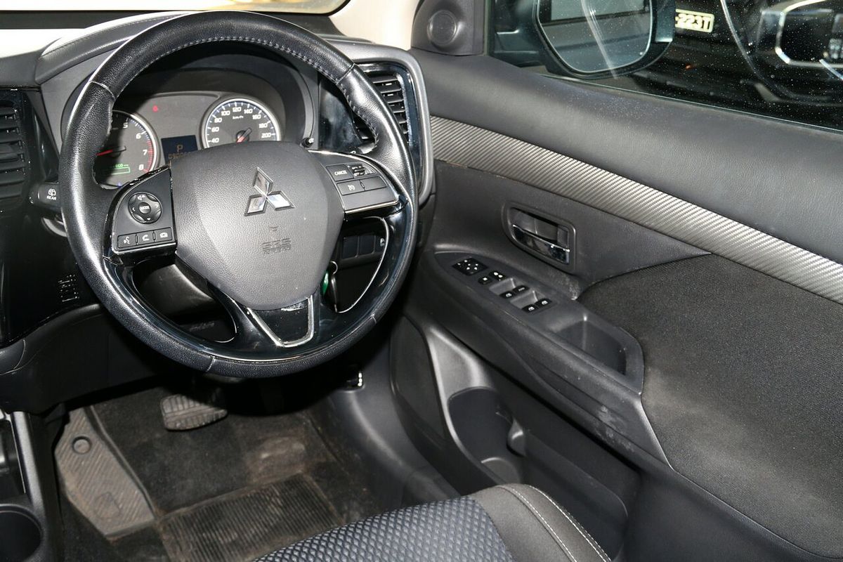 2016 Mitsubishi Outlander LS ZK
