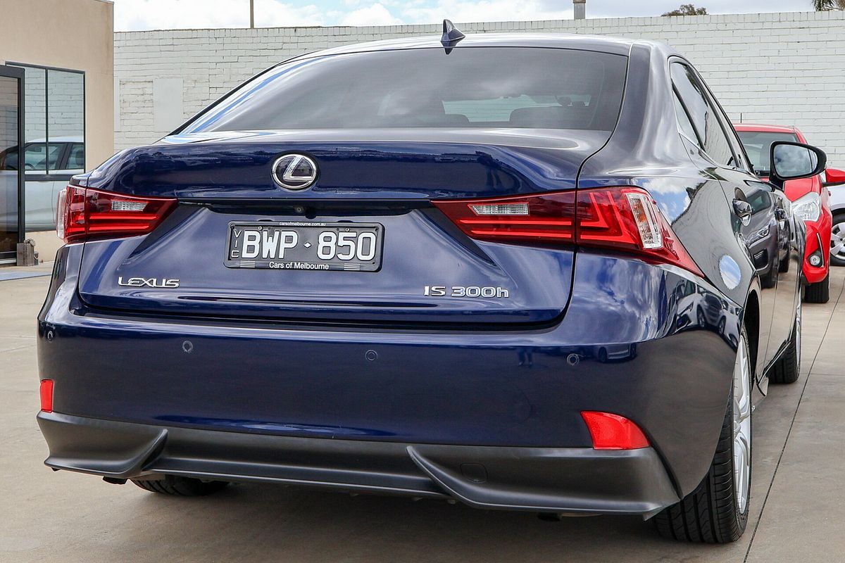 2015 Lexus IS IS300h Luxury AVE30R